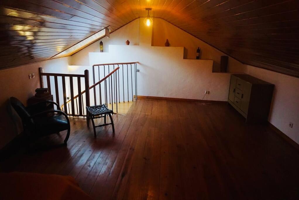 Casa Da Cantarinha * Fundao